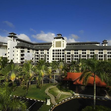 Classical Romantic Pulai Springs Hotel Skudai Exterior photo